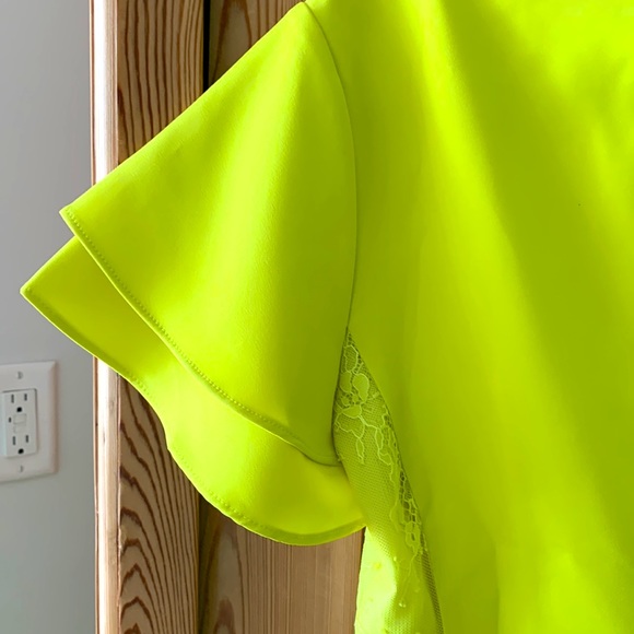 Gracia 💚 Lace Peplum Double Ruffled Sleeve Hem Short Sleeve Top Pleated Layers - Picture 11 of 13